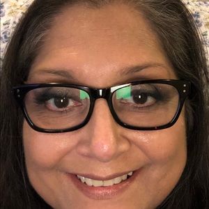 Meet your Posher, Veronica